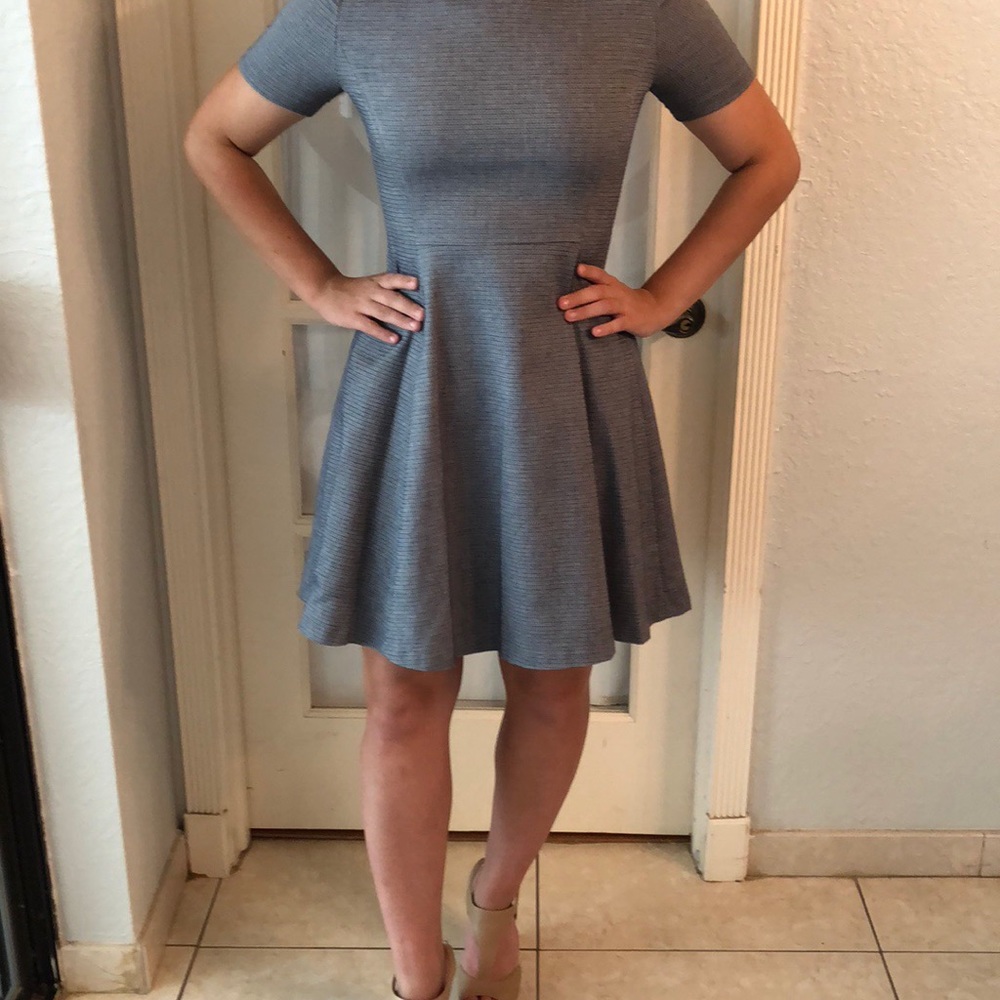 Brand new Theory dress size 4. Fully lined